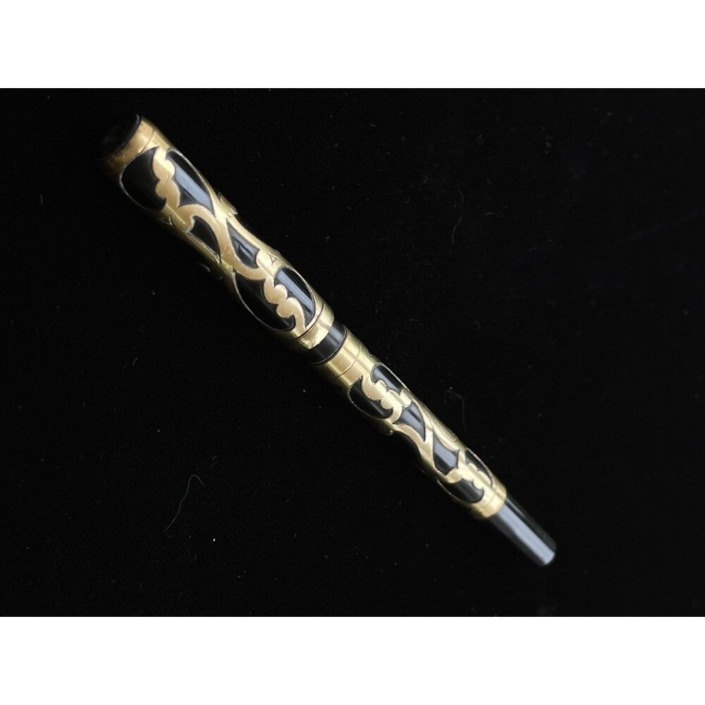 WARRENITED 14K Nib Fountain Pen Unmarked Black Body With Gold Filigree Overlay